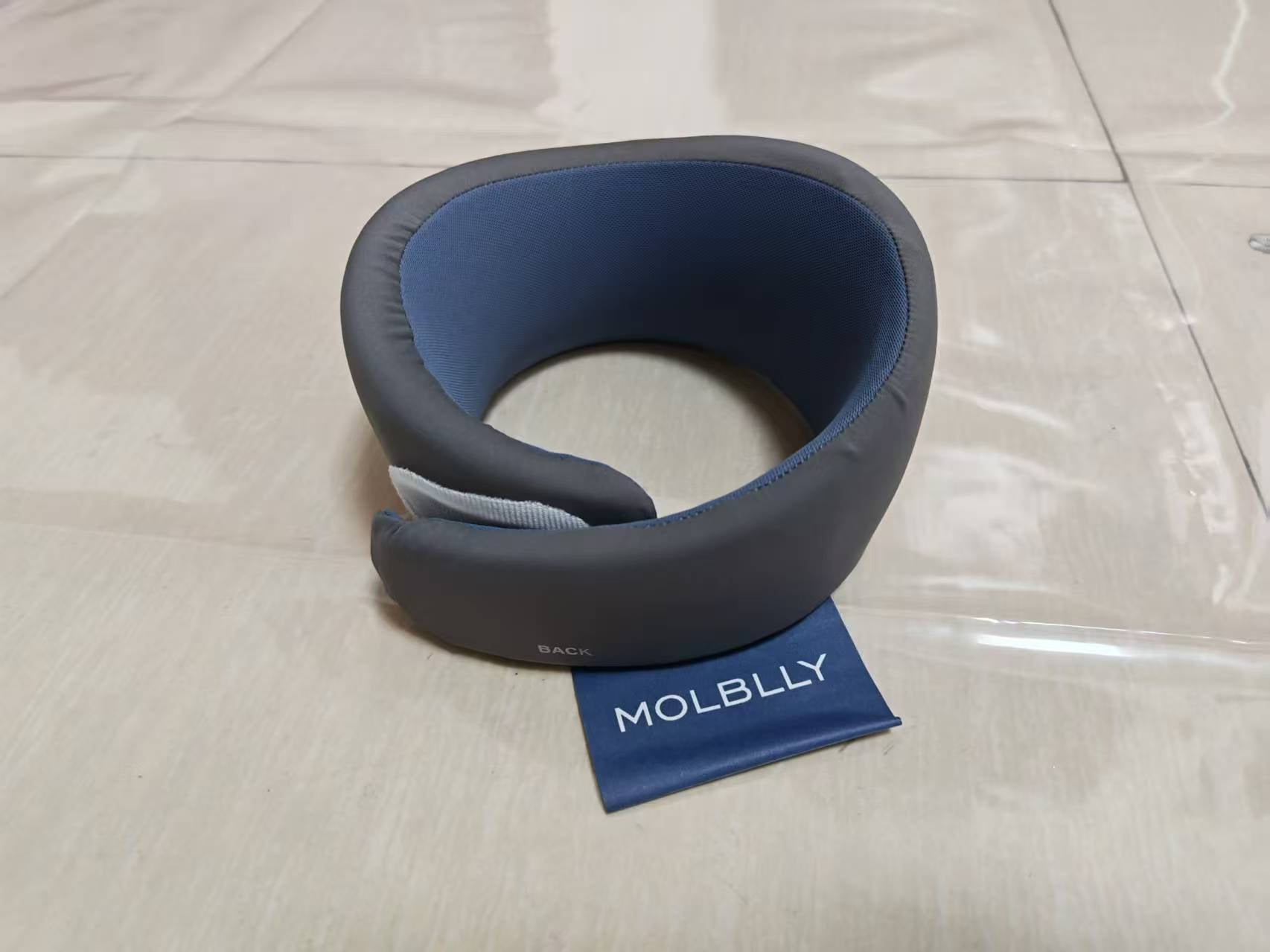 Neck-supporting pillows