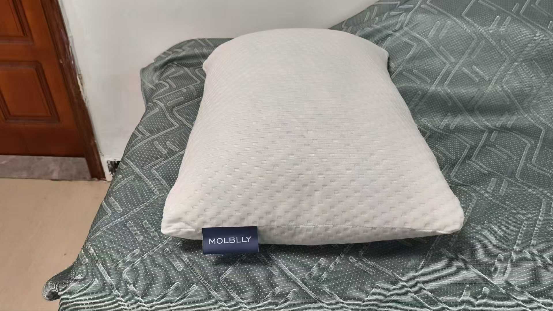 Pillow, Pillows used for cradling, supporting, propping and feeding babies not for medical or therapeutic purposes